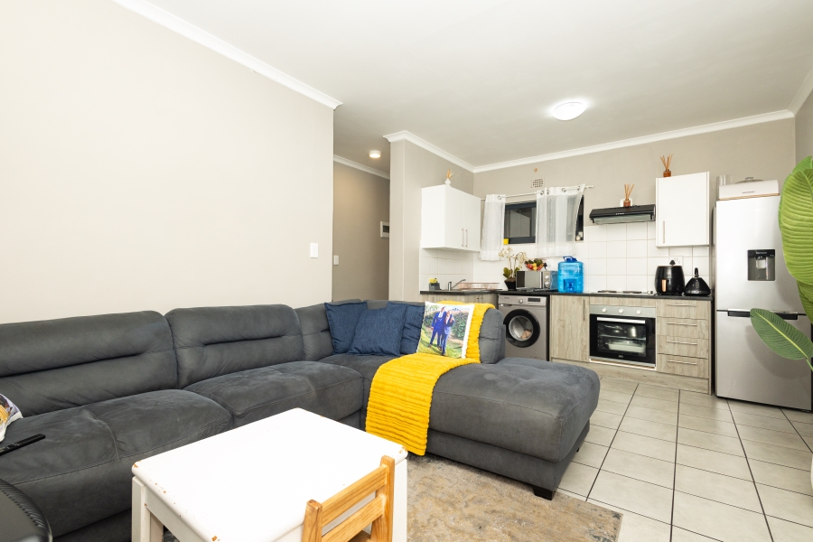 2 Bedroom Property for Sale in Parklands North Western Cape